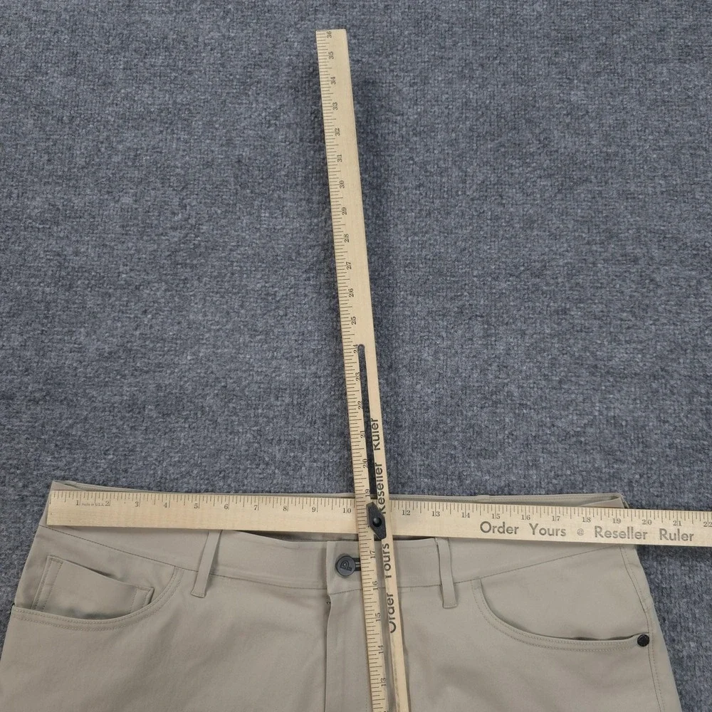 Public Rec Pants Mens 38x30 Beige Dealmaker Chino Casual Golf Performance